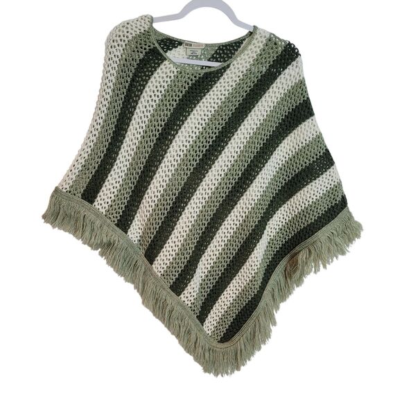 Vintage Boho Crochet Fringe Poncho One Size S-L Green Stripes Western USA Made - Picture 1 of 10